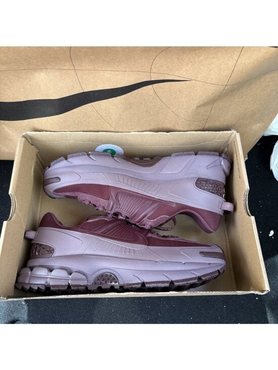 NEW Nike Zoom Vomero Roam HQ2181-500 Burgundy Crush Men Size 10.5, Wmns 12 main image 6